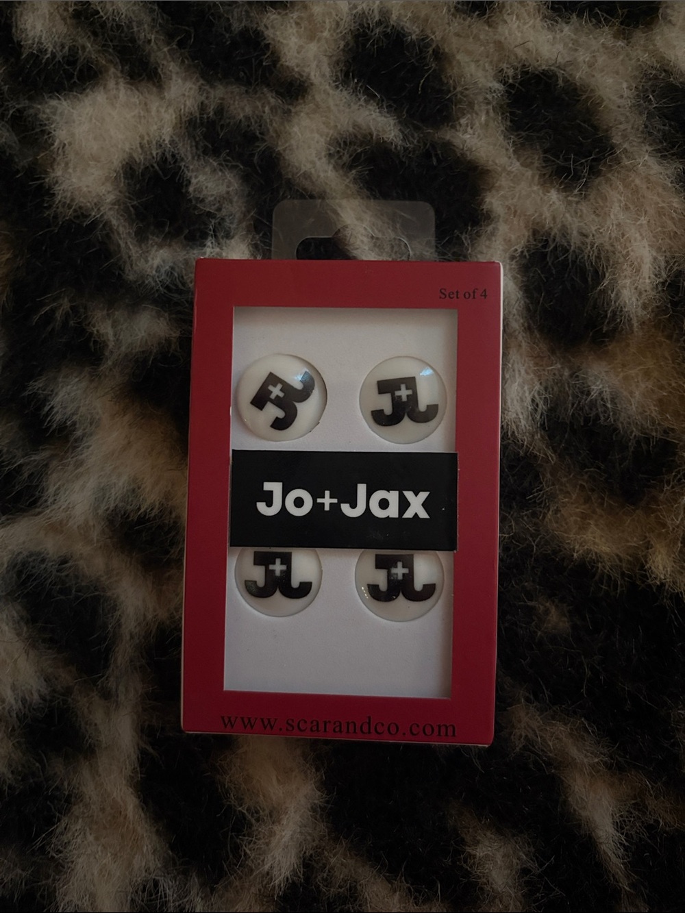 JJ Magnets Pack - White and Black